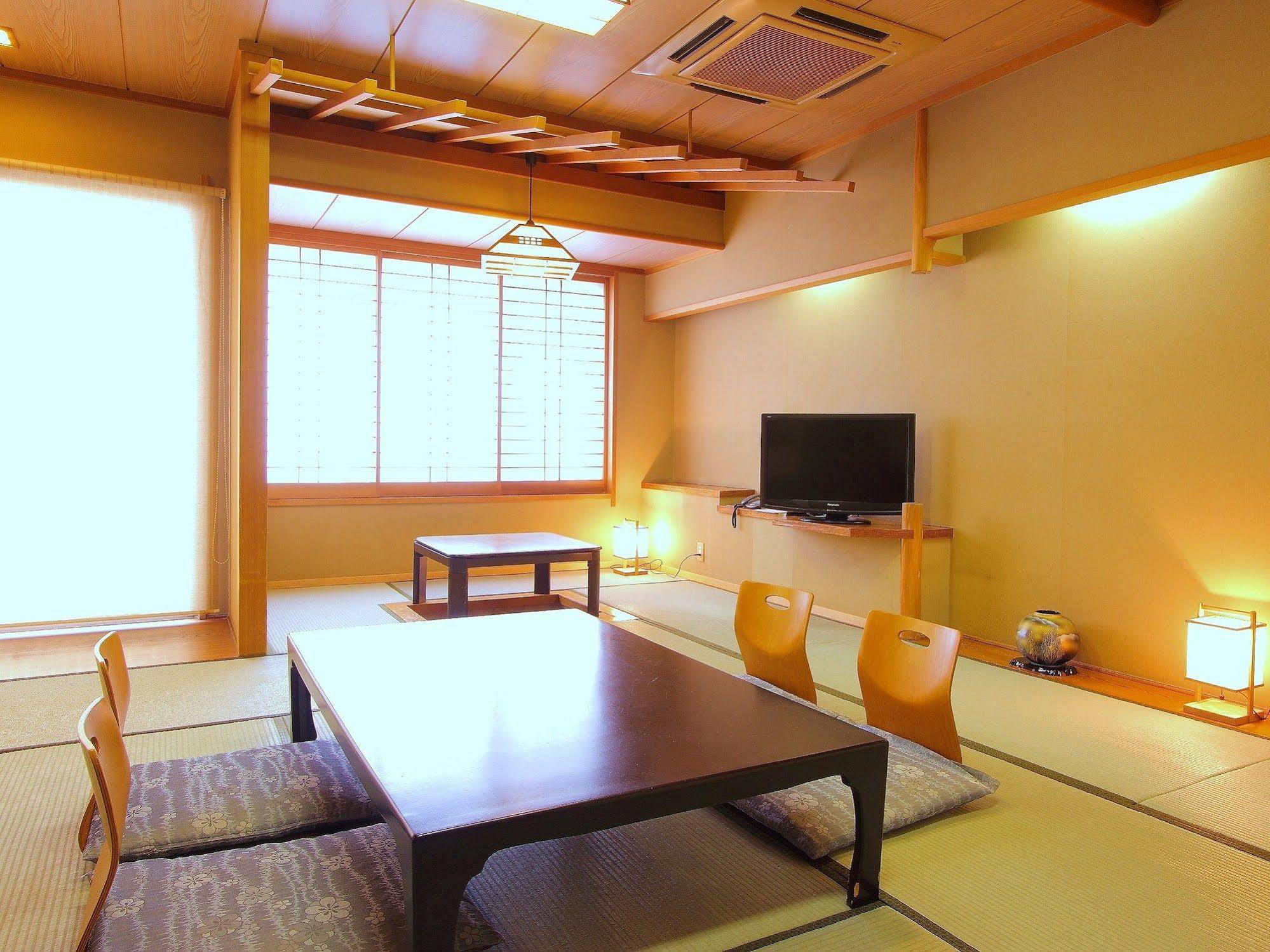 Isawa View Hotel Fuefuki Exterior photo